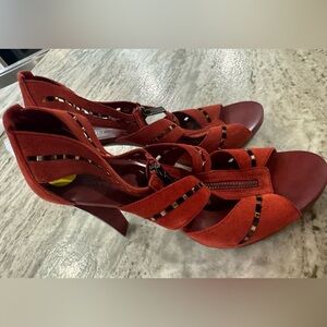 Michael Kors Berkley Size 9 Red Burgundy Silver Gun Metal Heel with zipper